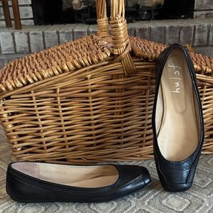 French Sole- NY Blk Leather, square toe, zipper detail Flats